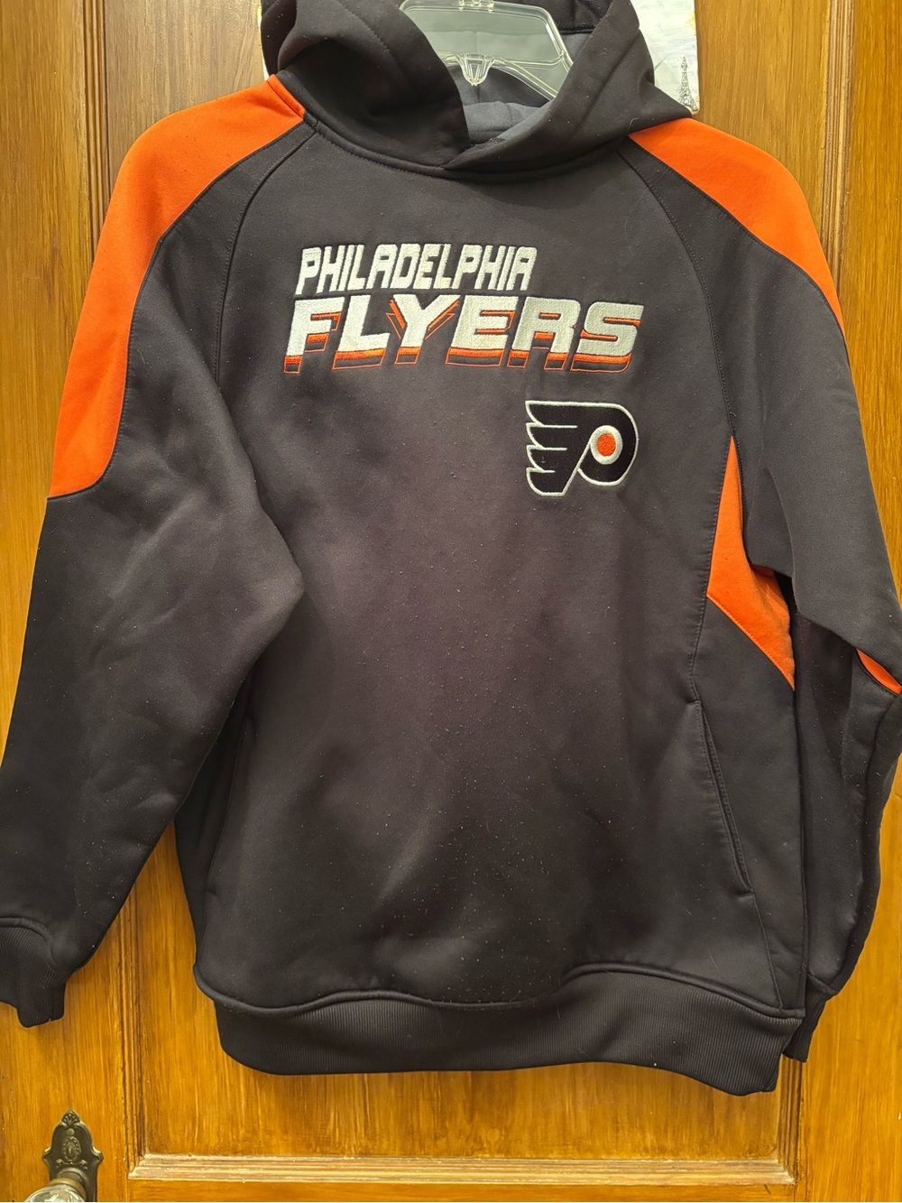 NHL Philadelphia flyers kids sweatshirt size Large